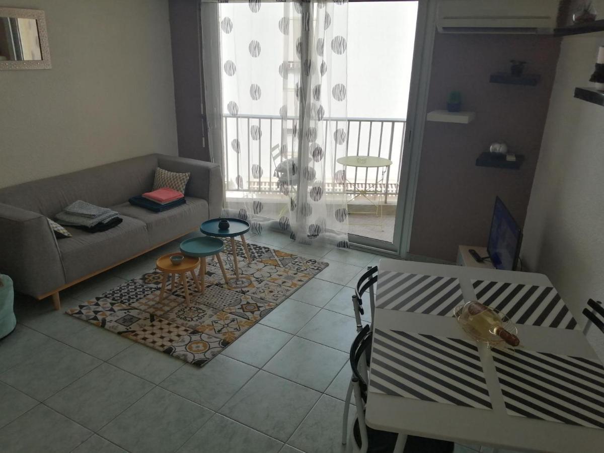 Joli Studio Bord De Mer, Clim, Balcon, Parking Prive Menton Exterior foto